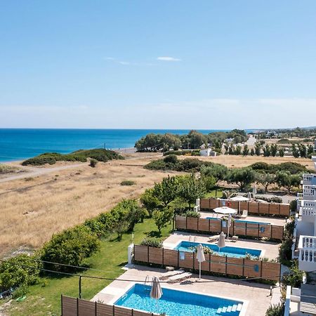 Rita Mare Seafront Villas Heated Pools 根纳迪 外观 照片