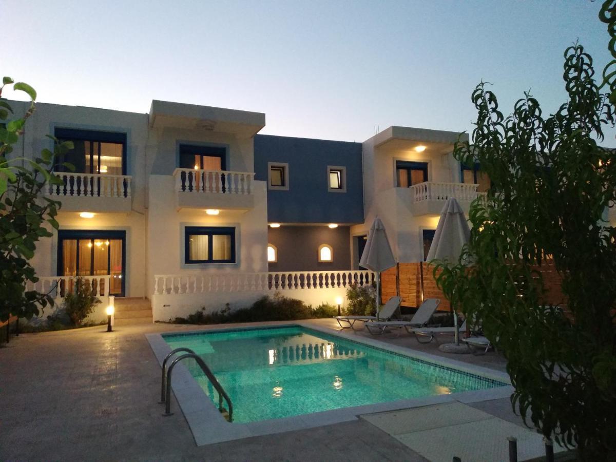 Rita Mare Seafront Villas Heated Pools 根纳迪 外观 照片