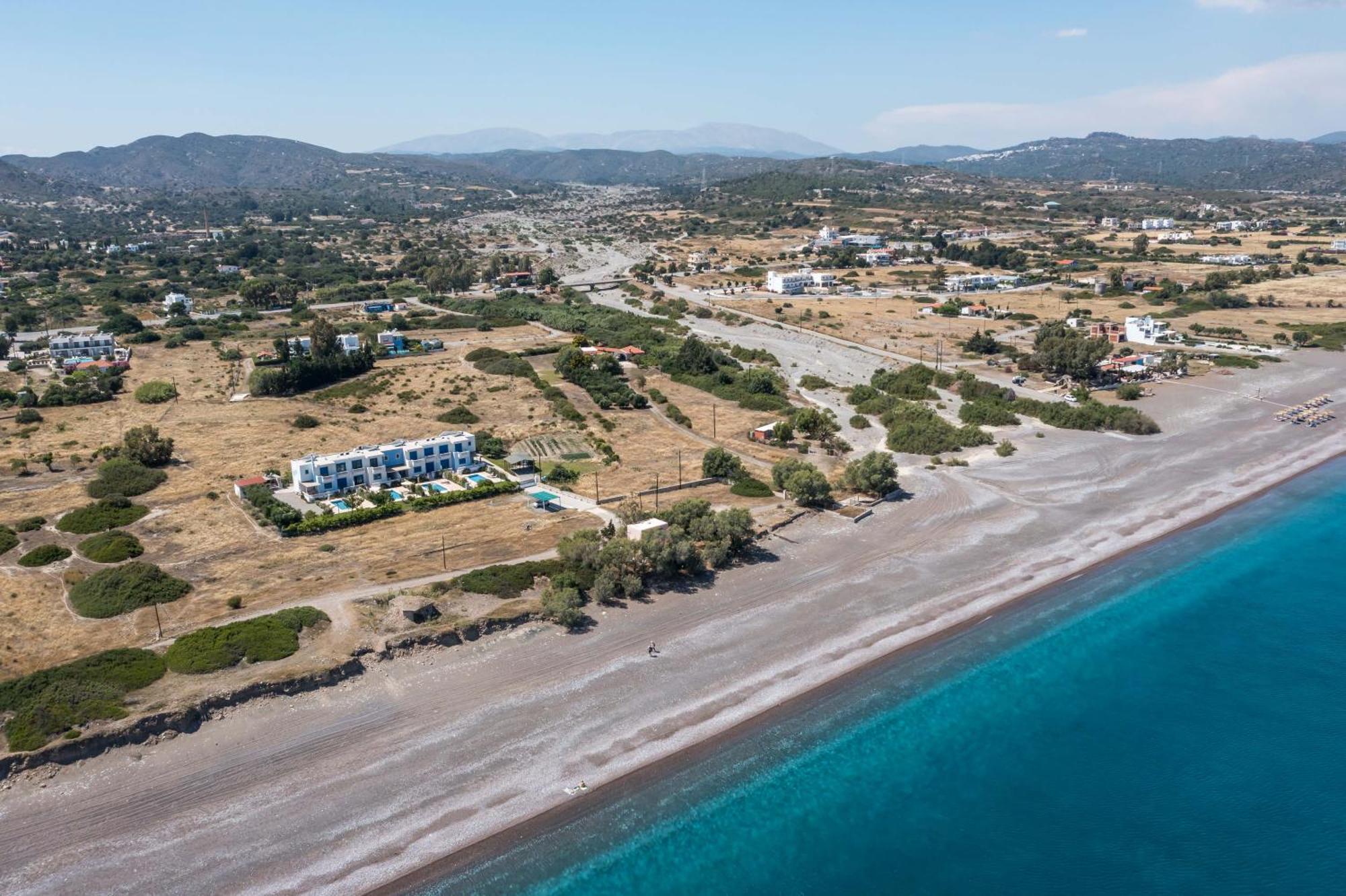 Rita Mare Seafront Villas Heated Pools 根纳迪 外观 照片