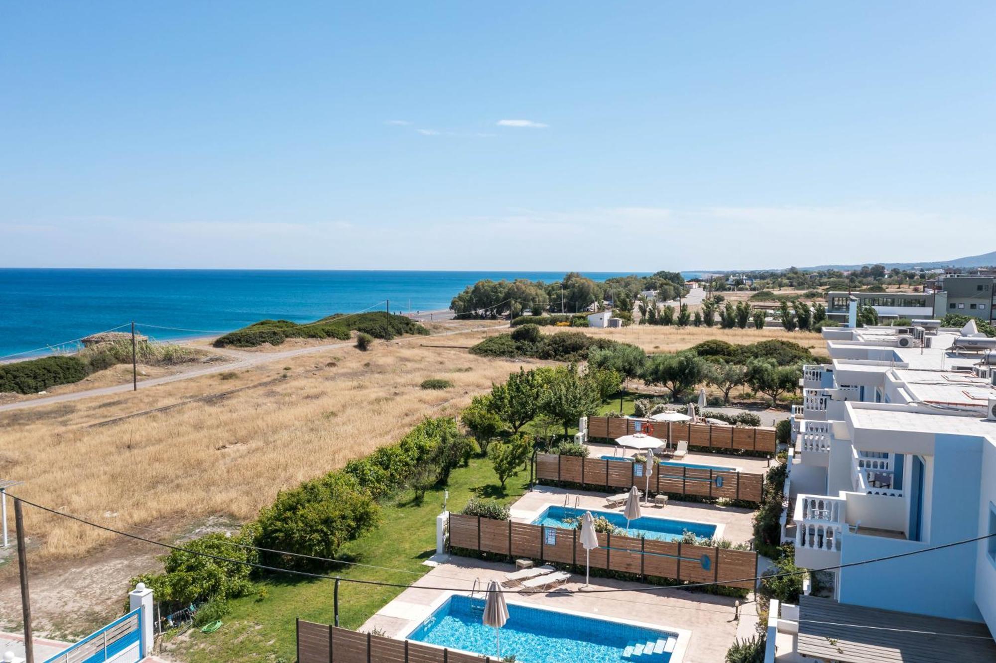 Rita Mare Seafront Villas Heated Pools 根纳迪 外观 照片