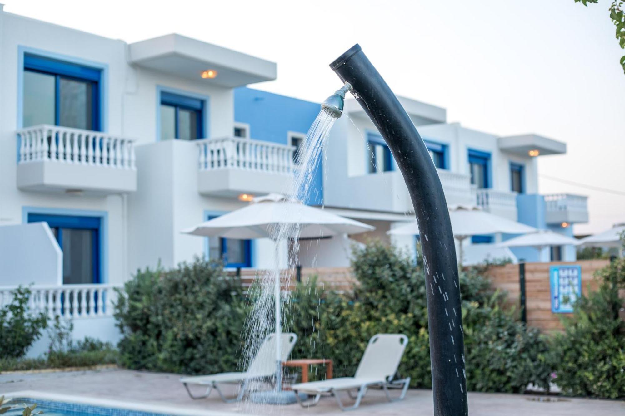 Rita Mare Seafront Villas Heated Pools 根纳迪 外观 照片