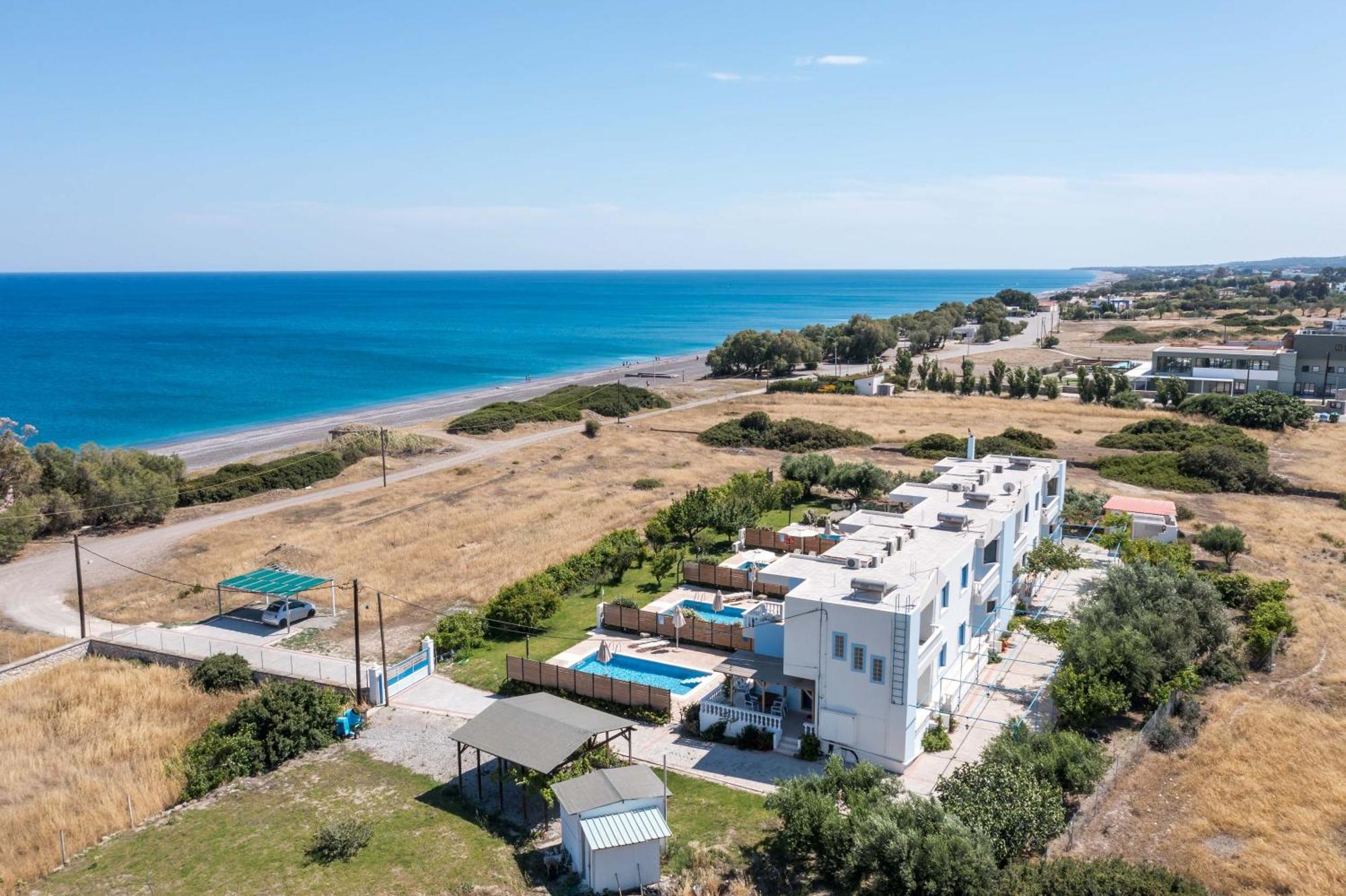 Rita Mare Seafront Villas Heated Pools 根纳迪 外观 照片