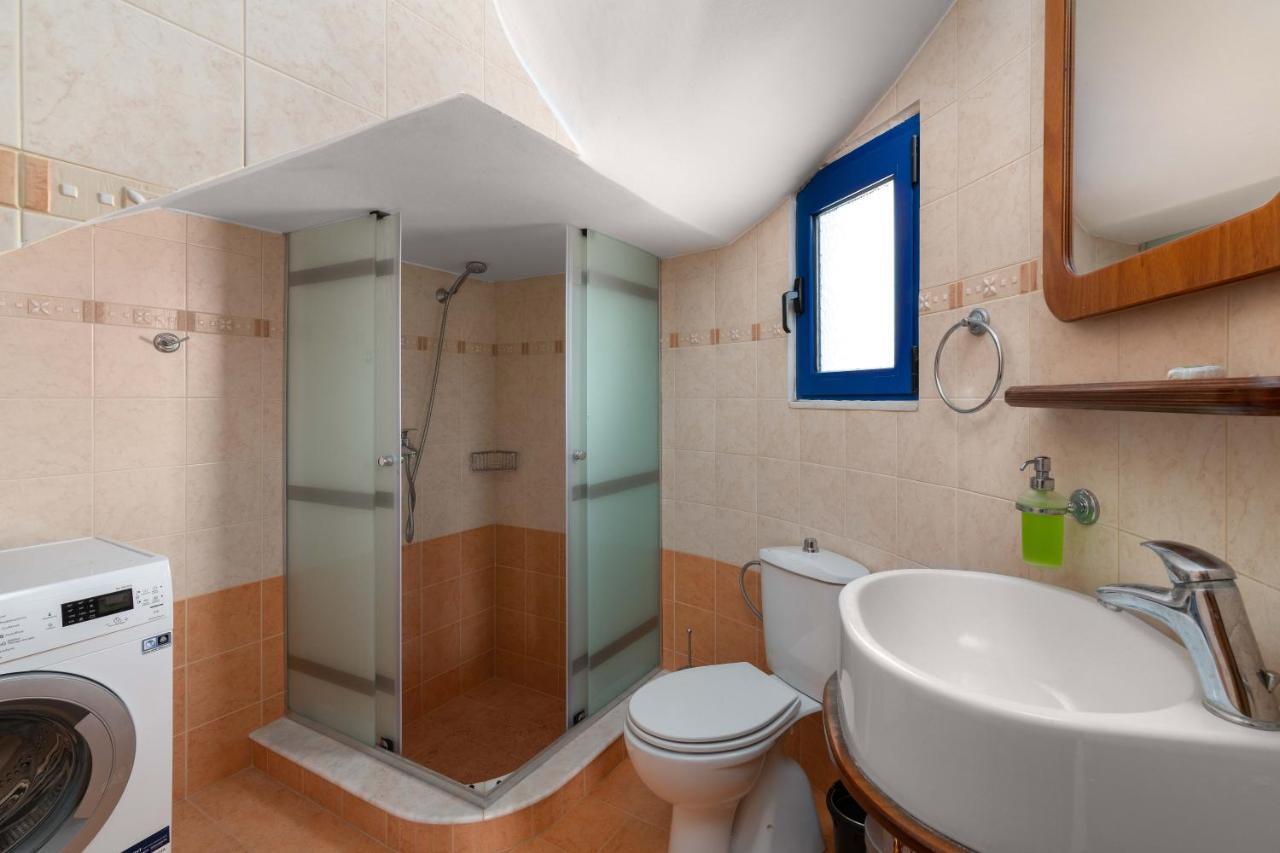 Rita Mare Seafront Villas Heated Pools 根纳迪 外观 照片