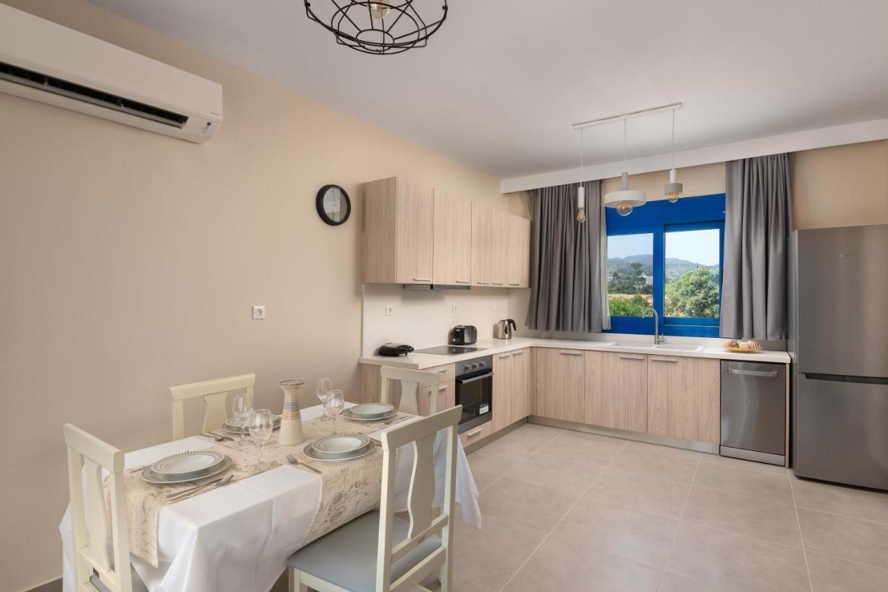 Rita Mare Seafront Villas Heated Pools 根纳迪 外观 照片